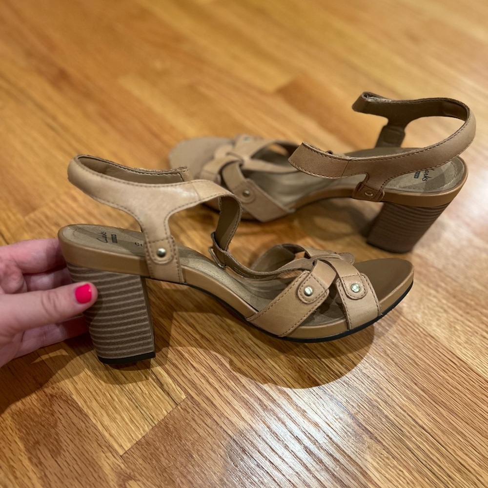 Clark’s Tan Block Heel Sandals